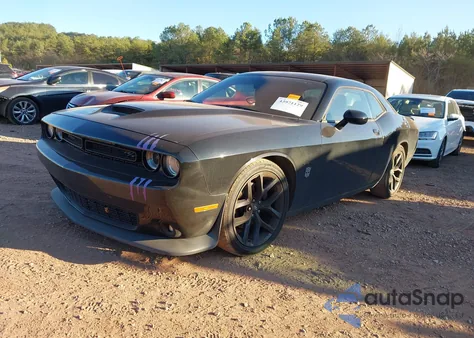 2021 Dodge Challenger R/T z USA, uszkodzony, nr VIN 2C3CDZBT3MH556094
